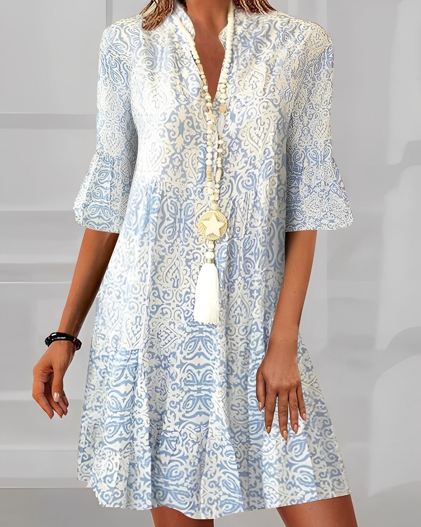 Elegancka sukienka damska z nadrukiem w stylu boho
