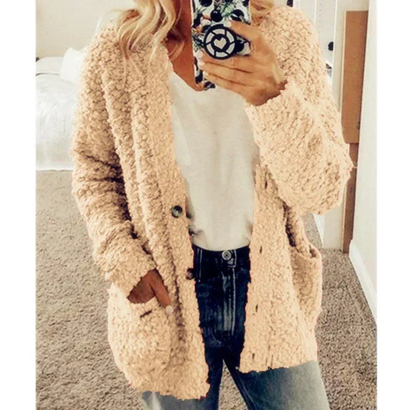 Stylowy sweter damski na zimę