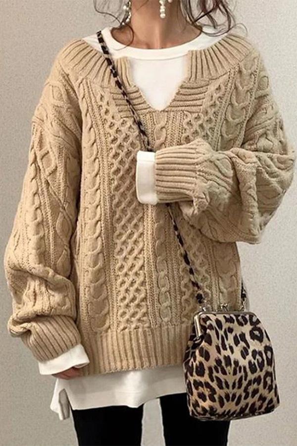 Sweter z eleganckim wzorem o luźnym kroju zapewniającym modny wygląd
