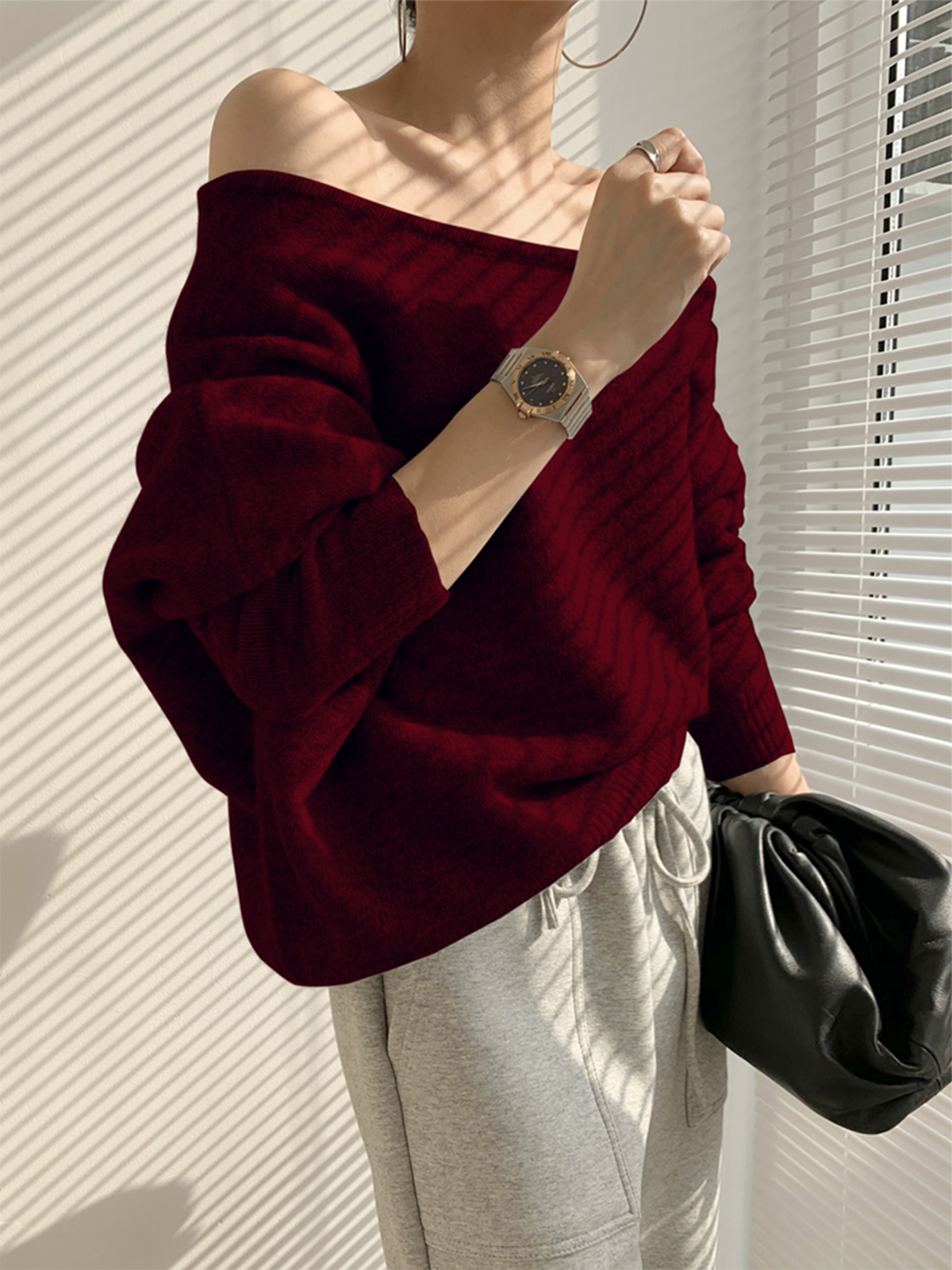 Sweter z asymetrycznymi ramionami - Elegancka dzianina dla szykownego stylu