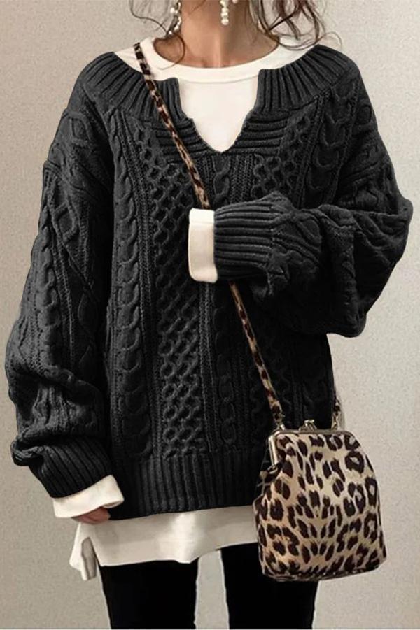 Sweter z eleganckim wzorem o luźnym kroju zapewniającym modny wygląd
