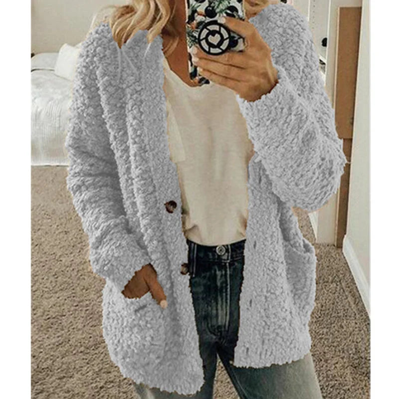 Stylowy sweter damski na zimę