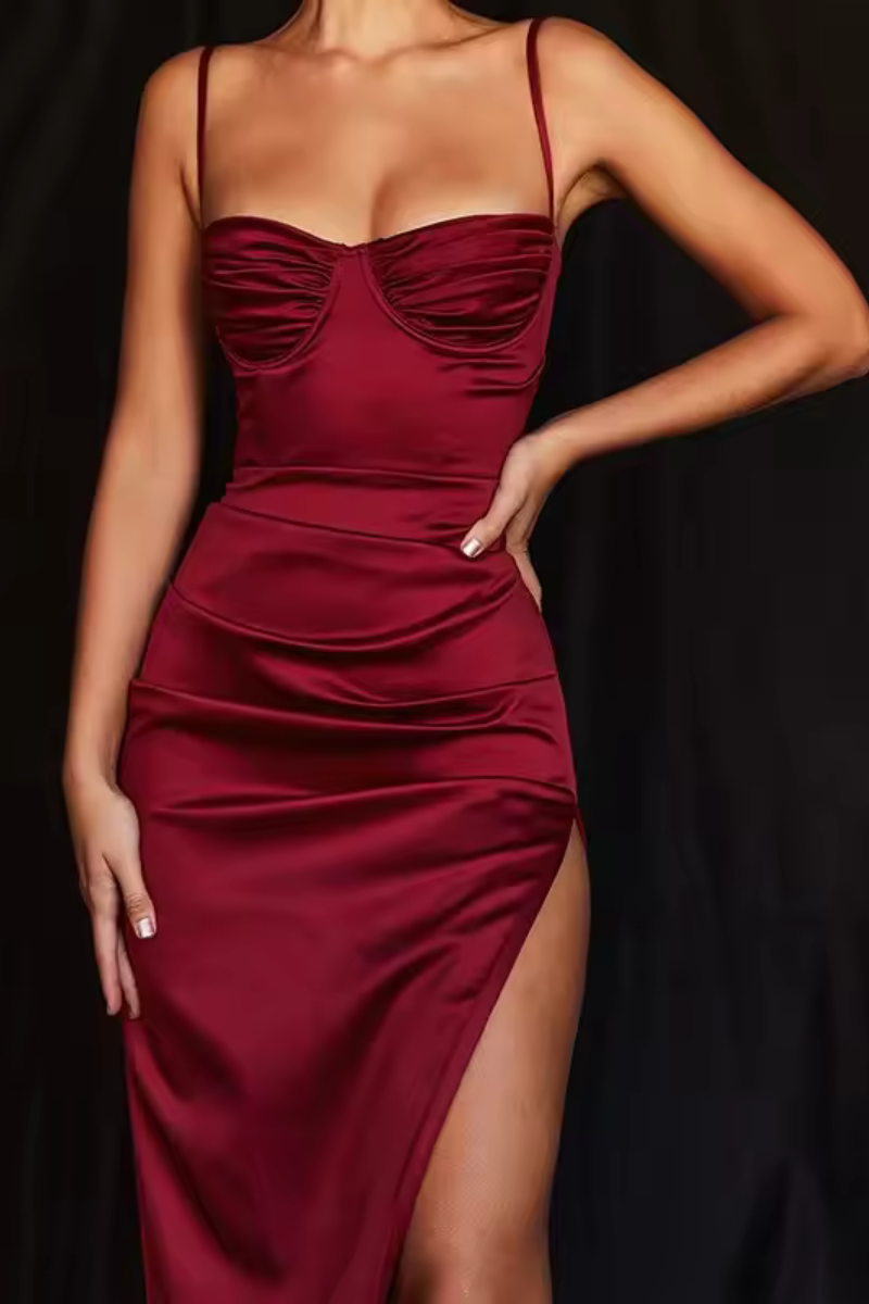 Isabella | Elegancka satynowa sukienka z plisowaną halką