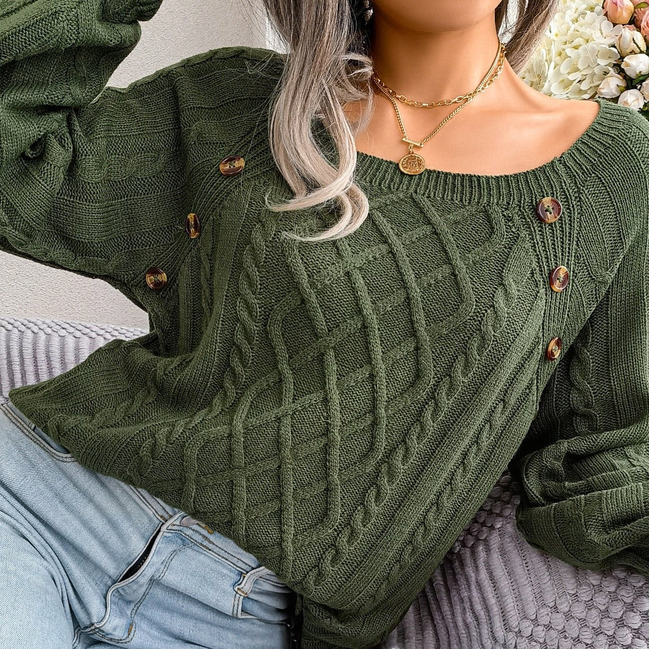 Stylowy sweter damski z dzianiny - Adelinda