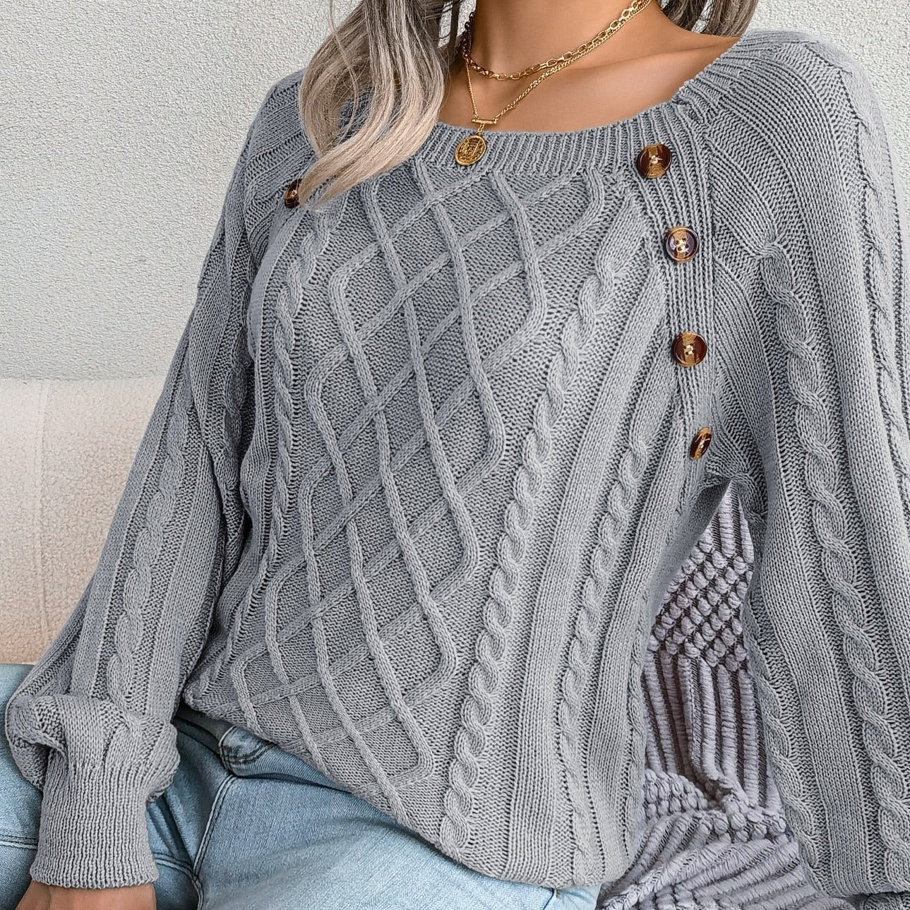 Stylowy sweter damski z dzianiny - Adelinda