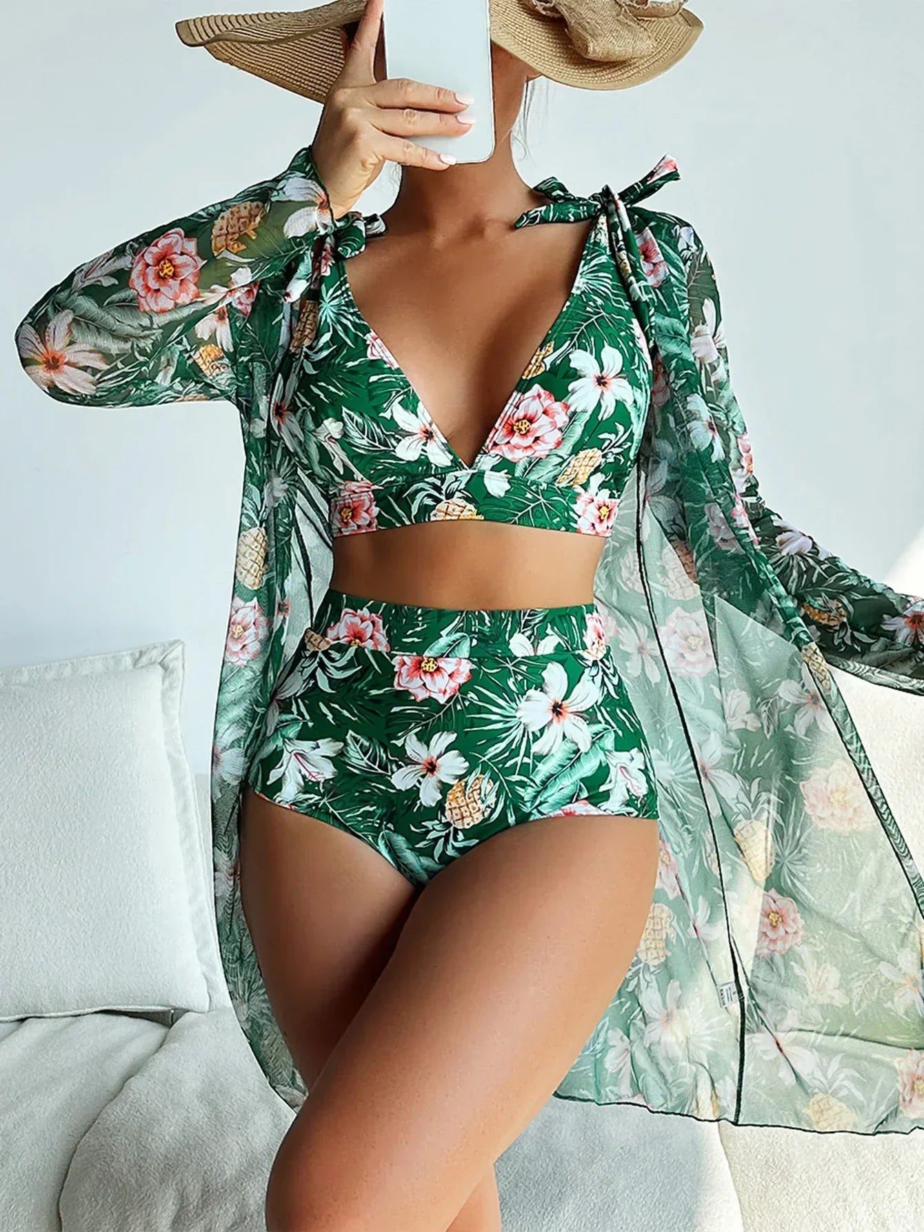Seksowne bikini z kwiatowym wzorem i nakładką