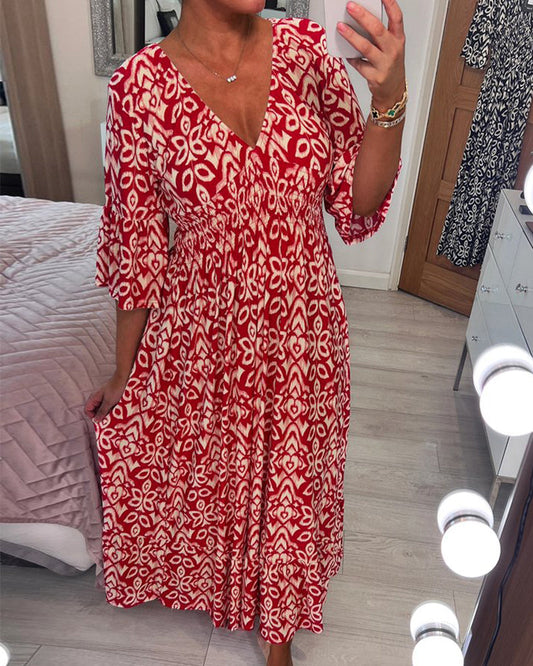 Czerwona sukienka maxi z nadrukiem