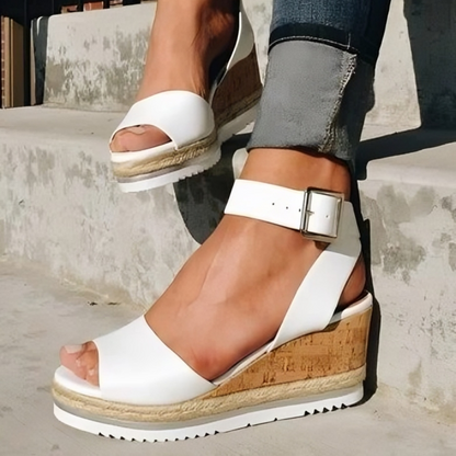 Zoe® | Stylowe sandały z klinowym obcasem