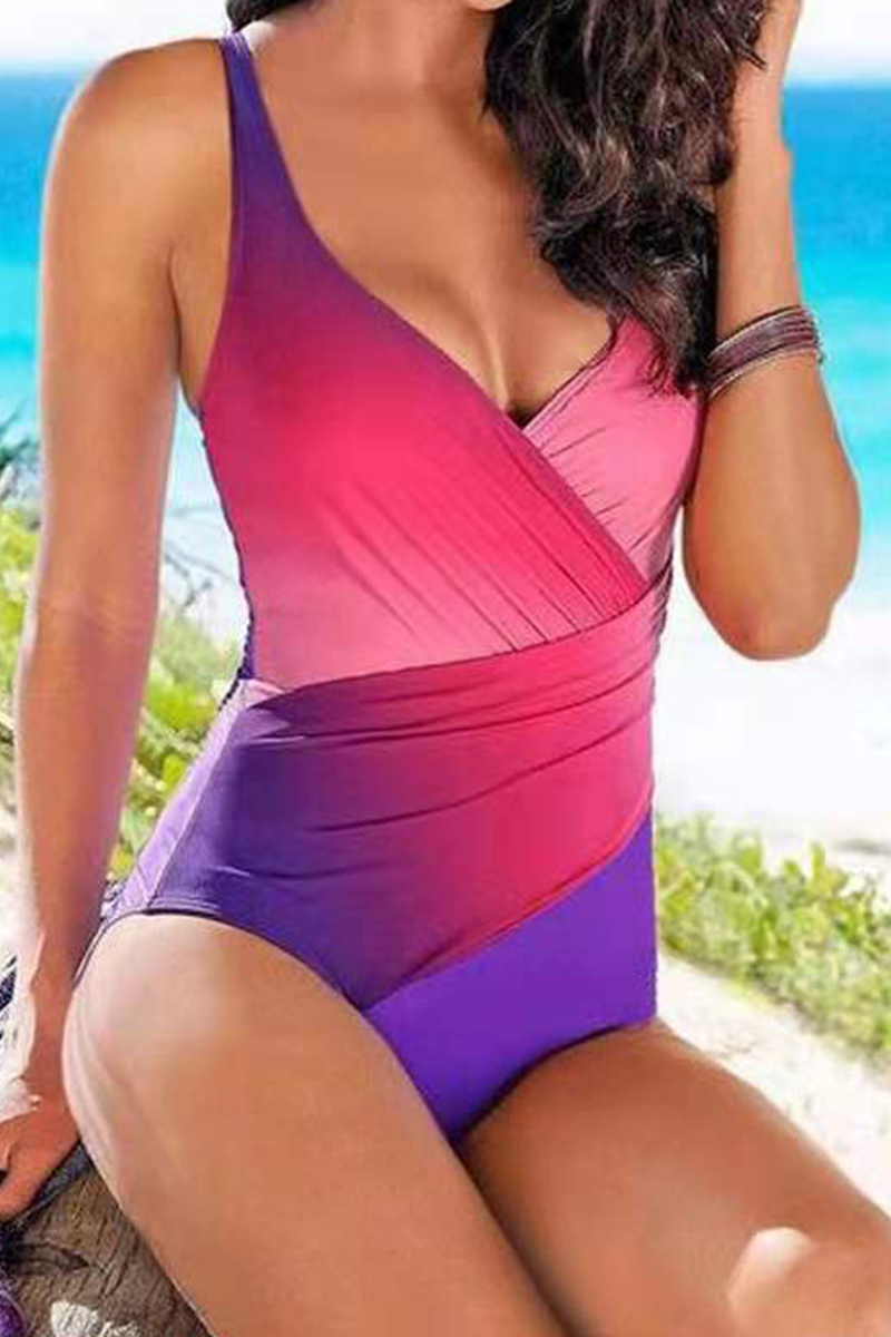 Zrelaksowane i swobodne bikini