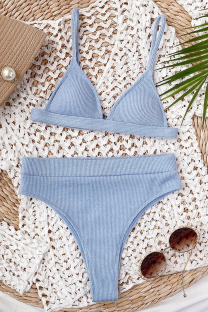 Amparo® | Bikini z trójkątnym topem i majtkami typu hotpants