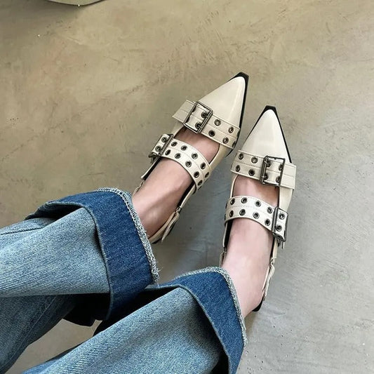 Eleganckie damskie buty na szpilce z klamrą - Bernila