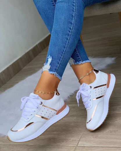 Buty sportowe w jednolitym kolorze