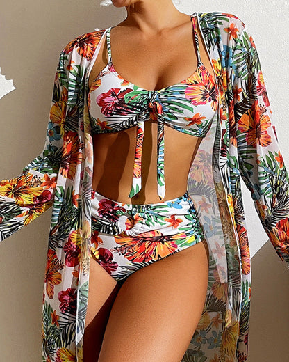 Daphne® | Trzyczęściowy zestaw bikini z kwiatowym nadrukiem