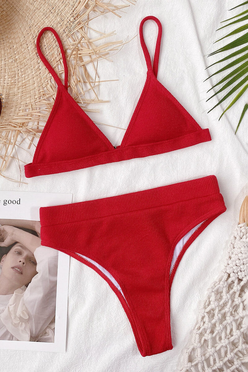 Amparo® | Bikini z trójkątnym topem i majtkami typu hotpants