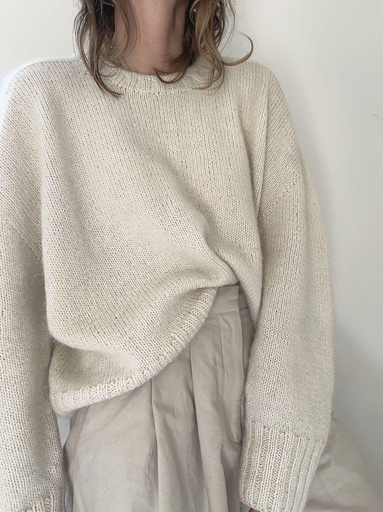Wyrafinowany sweter z klasycznym okrągłym dekoltem