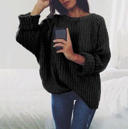 Wygodny sweter oversize z klasycznym okrągłym dekoltem