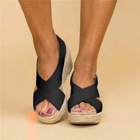 Lato - eleganckie i szykowne sandały espadryle