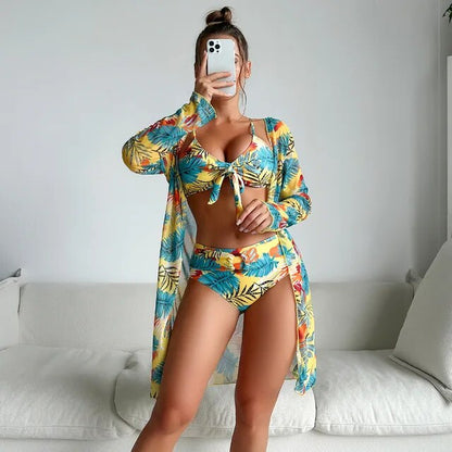 Eleganckie letnie bikini z wysokim stanem i kwiatowym wzorem