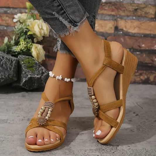 Laura® | Sandały na koturnie w stylu boho