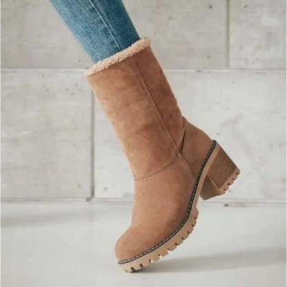 Zimowe buty damskie na niskim obcasie w nowoczesnym stylu
