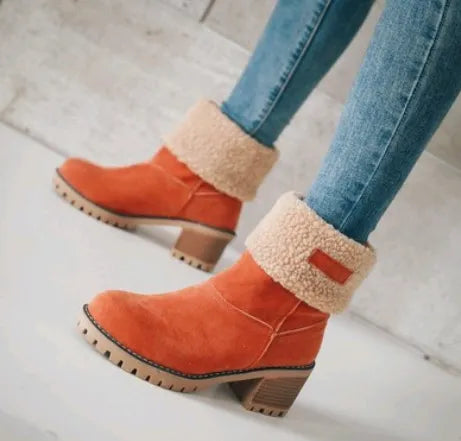 Zimowe buty damskie na niskim obcasie w nowoczesnym stylu