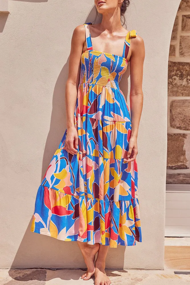 Sukienka z nadrukiem, cienkimi ramiączkami i modnymi nadrukami w stylu boho