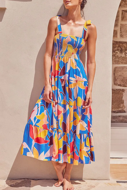Sukienka z nadrukiem, cienkimi ramiączkami i modnymi nadrukami w stylu boho