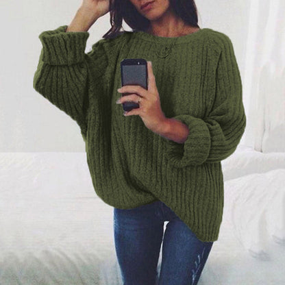 Wygodny sweter oversize z klasycznym okrągłym dekoltem