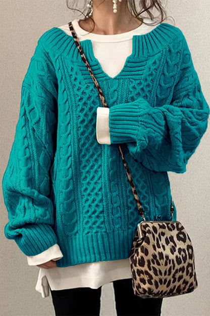 Sweter z eleganckim wzorem o luźnym kroju zapewniającym modny wygląd