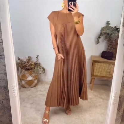 Lekka i elegancka plisowana sukienka