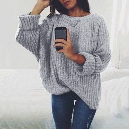 Wygodny sweter oversize z klasycznym okrągłym dekoltem