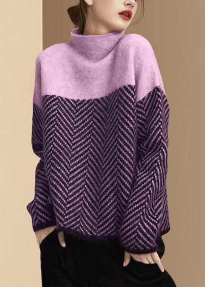 Sweter z wysokim kołnierzem: wygoda i styl w jednym produkcie
