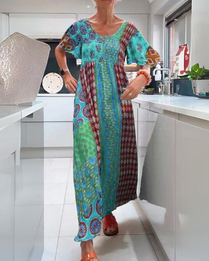Sukienka w stylu bohemy z wzorem paisley