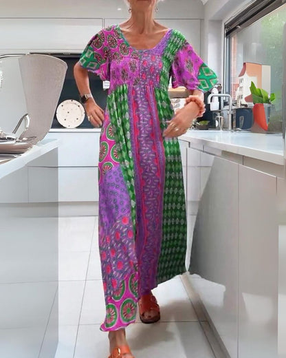 Sukienka w stylu bohemy z wzorem paisley