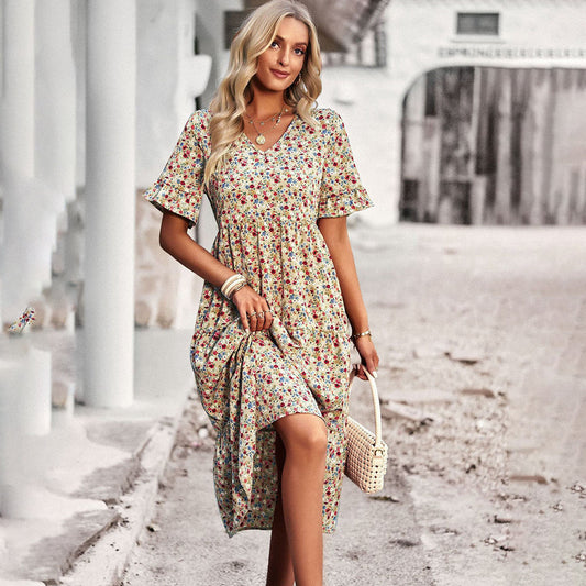 Elegancka kwiatowa mini sukienka dla kobiet