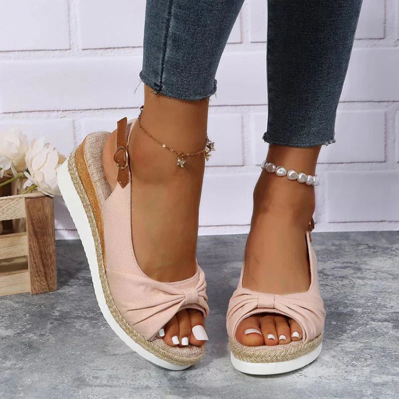 Eleganckie letnie sandały espadryle z zapięciem na klamrę i guzikiem