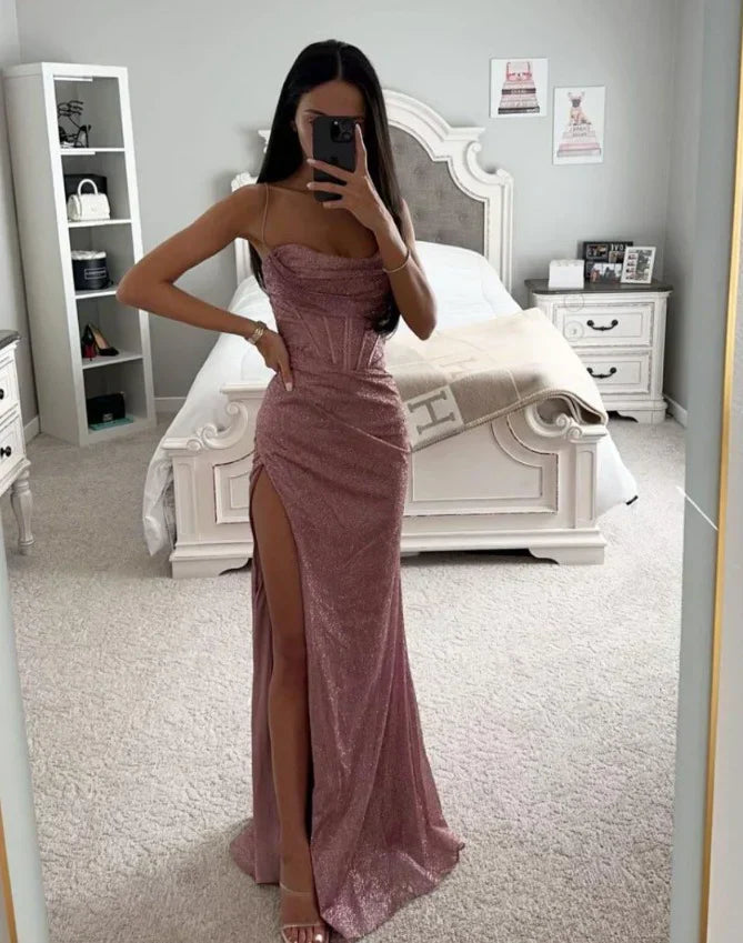 Freya - Sukienka Elegance z rozcięciem