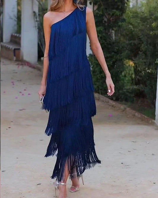 Graciela - Elegancka sukienka z falbankami i odkrytymi ramionami