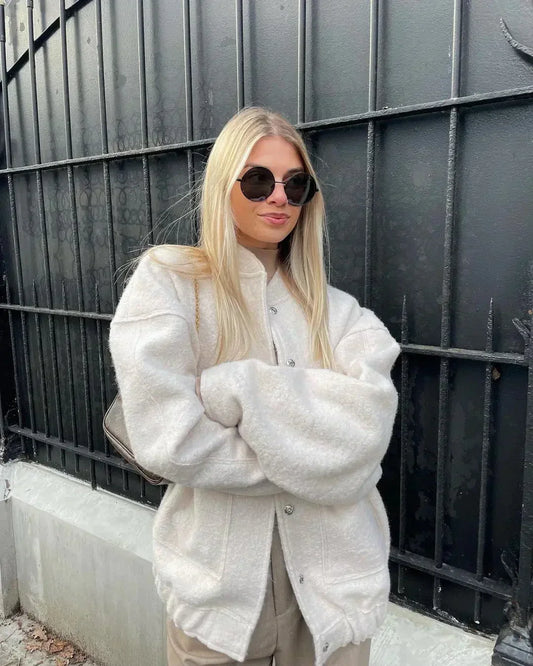 Minimalistyczna kurtka damska - Kyla