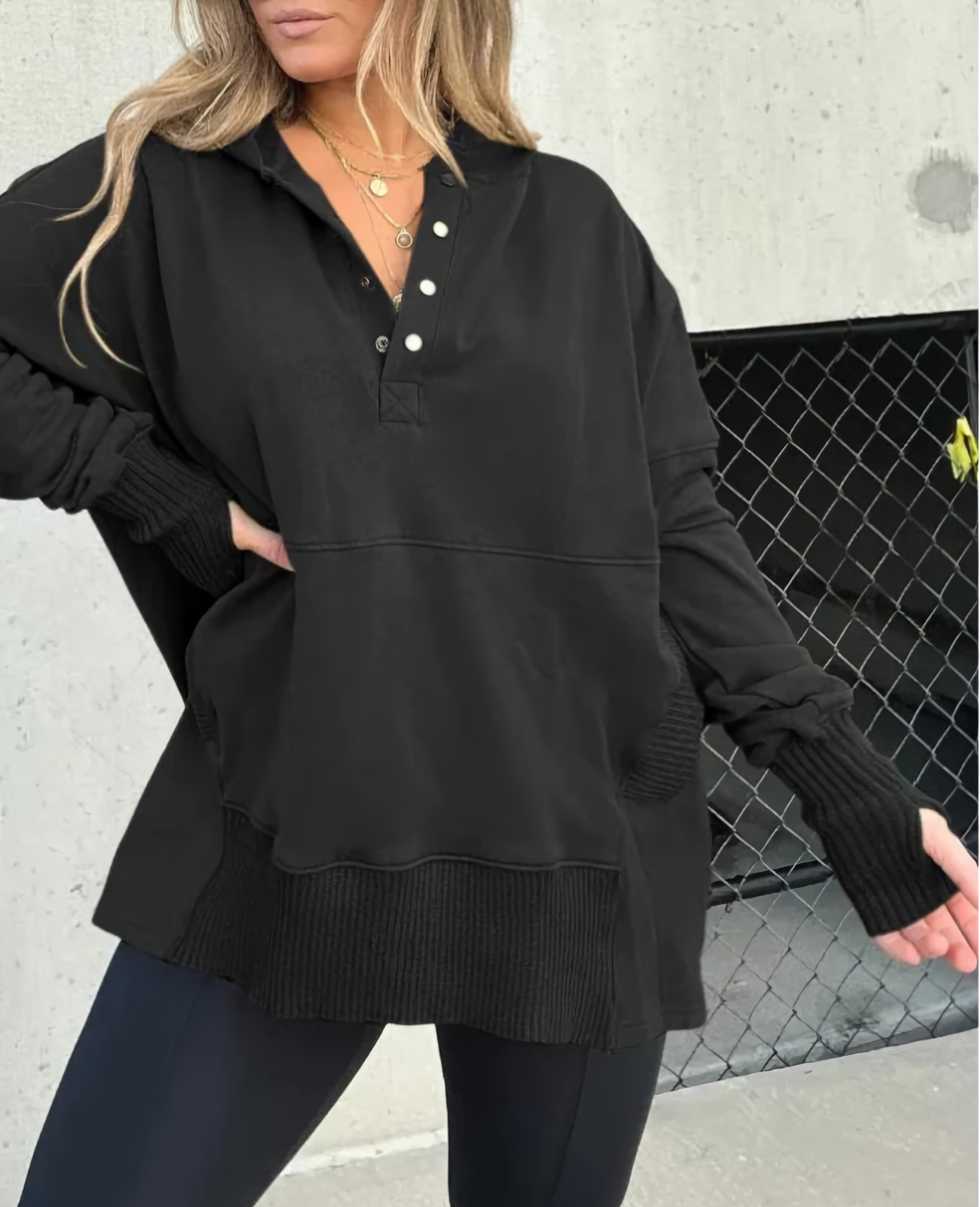 Sweter z kapturem Adèle