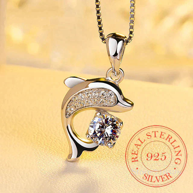 Kryształowy naszyjnik z zawieszką w kształcie delfina | Lucky charm na łańcuszku!