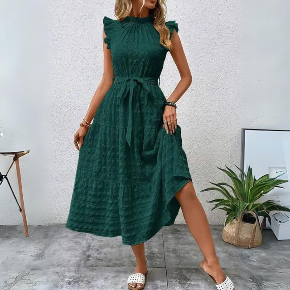 Marieke - Szczegółowa sukienka z materiałowym paskiem