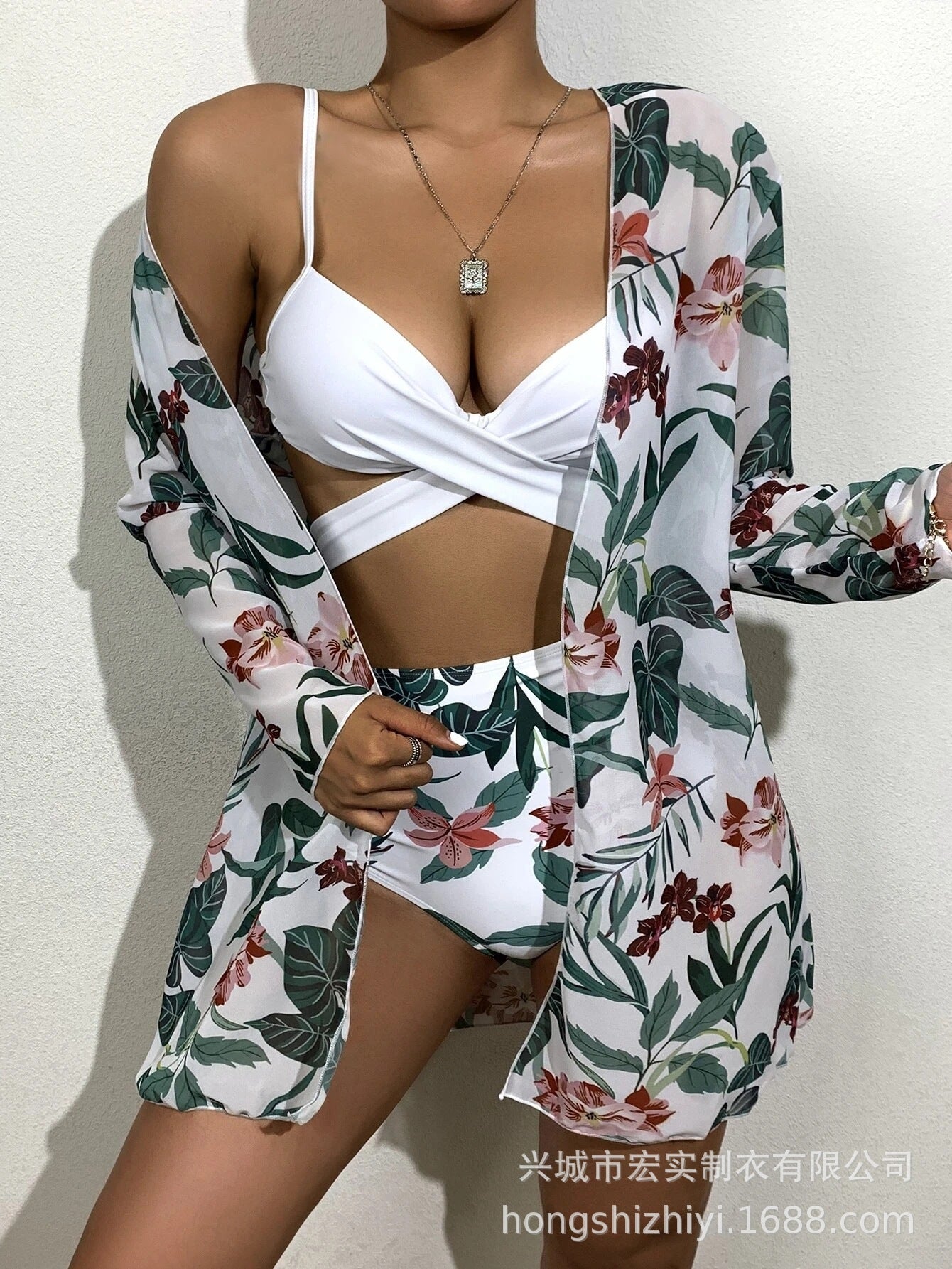 Wygodne przewiewne letnie bikini