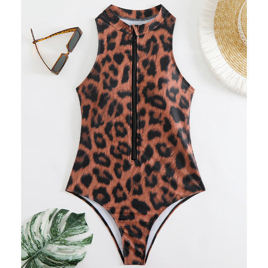 Smukłe i nowoczesne bikini
