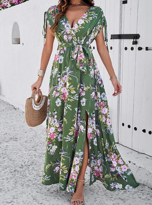 Sukienka w stylu boho z kwiatowym dekoltem i temperamentem boho