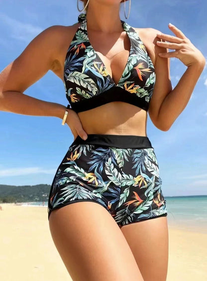 Damski strój kąpielowy z nadrukiem liści i paskami dzielącymi bikini