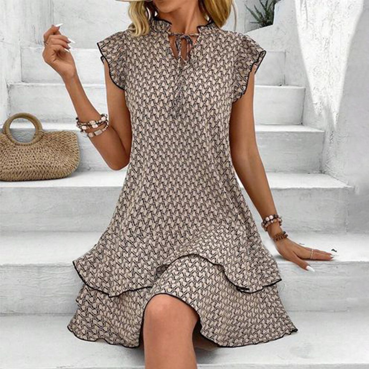 Peri - Brązowa sukienka mini bez rękawów w stylu retro