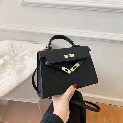 Delilah - Elegancka torebka z paskiem na ramię