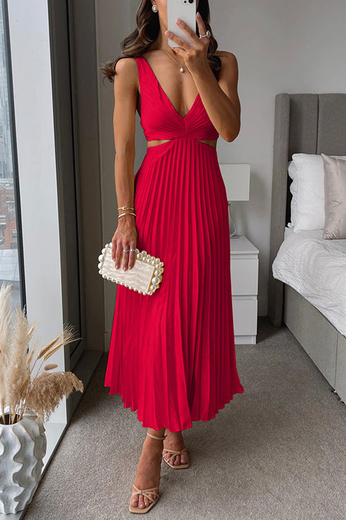 Plisowana sukienka maxi z detalem w talii