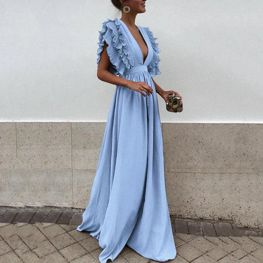 Elegancka sukienka z marszczonymi rękawami